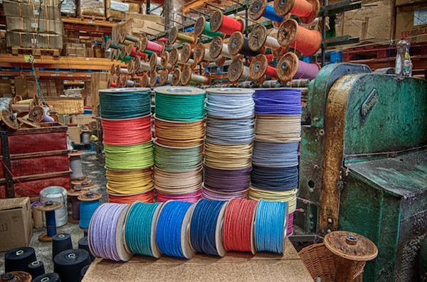 factory production of braided baker's twines showing colours